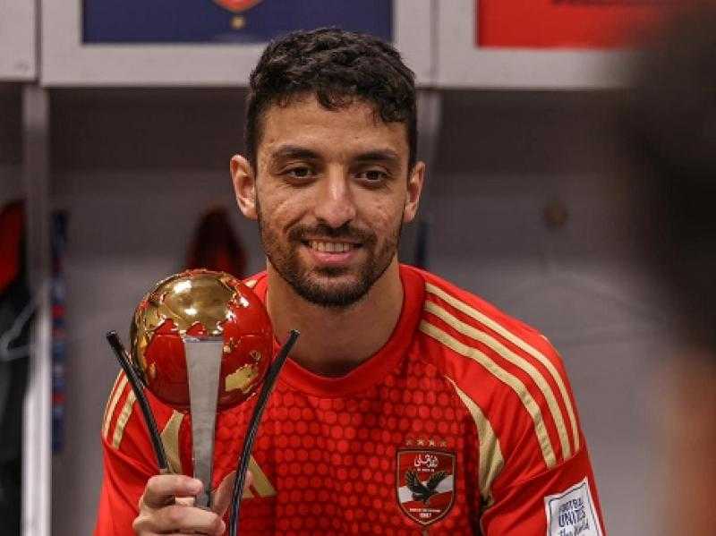 طاهر: لا أنشغل بشائعات مغادرة الأهلي.. جميع المدربين تمسكوا بي