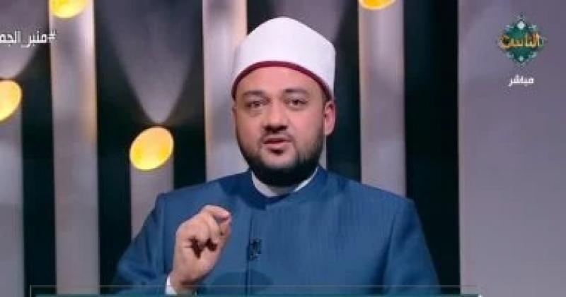 أحمد نبوى: الابتسامة وبسط الوجه من علامات الاحترام