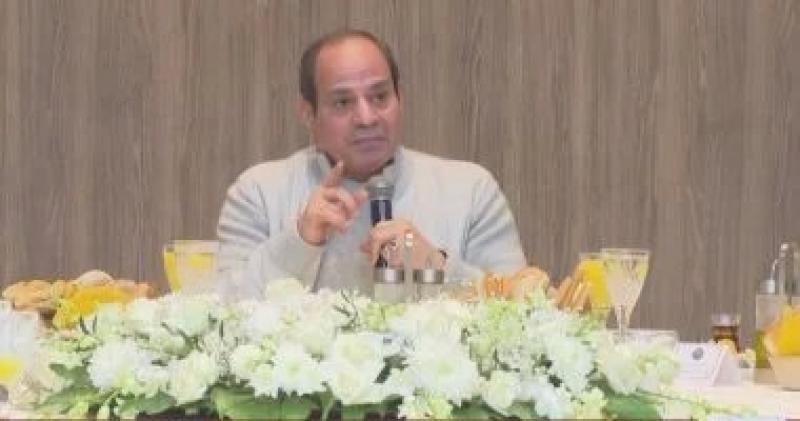 الرئيس السيسي: الدولة المصرية لا تبيع الطاقة بسعرها الحقيقي للمصريين