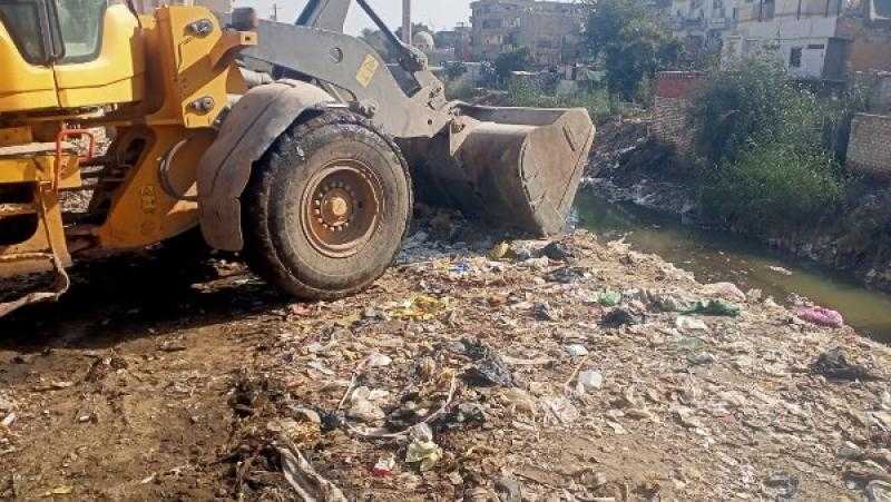 محافظ أسيوط: رفع 120طن مخلفات ناتج تطهير الترع بمركز ديروط
