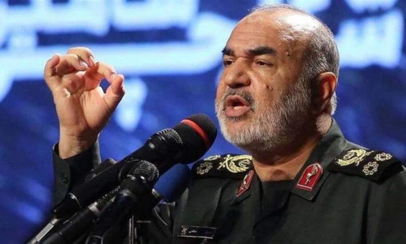 إيران تحذر واشنطن من الوقوع في أخطاء إستراتيجية وتهدد بصراع عسكري طويل الأمد