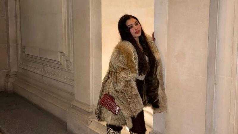 بالفرو.. هيفاء وهبي تتألق بإطلالة شتوية