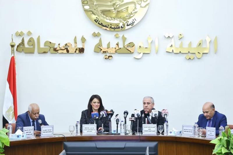 وزيرة التخطيط تعقد لقاءً موسعًا مع الهيئة الوطنية للصحافة وتستعرض برنامج الحكومة للثلاث سنوات المقبلة