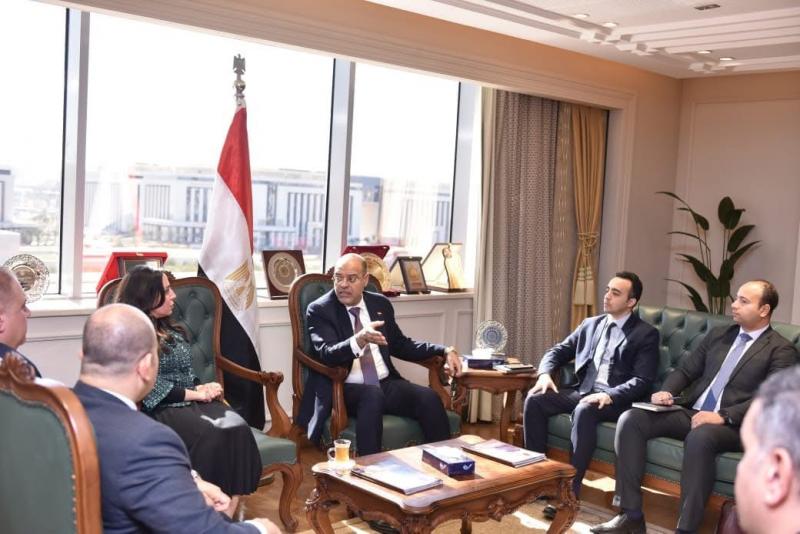 خط أحمر