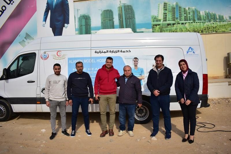 قافلة طبية للاطمئنان على الحالة الصحية للعاملين بمواقع مدينة العلمين الجديدة