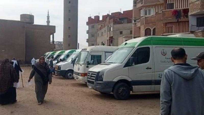 الكشف على 1189 حالة مرضية في قافلة طبية بالقليوبية