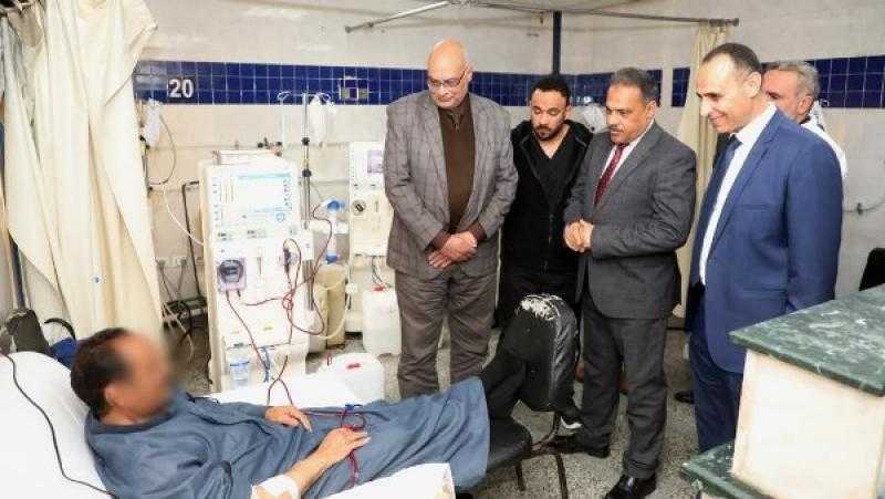 محافظ الشرقية يُتابع سير العمل بمستشفيات المبرة والأحرار التعليمي بمدينة الزقازيق