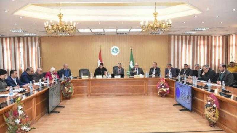 محافظ الشرقية: تطوير إدارة الجودة بالديوان العام و3 مراكز تكنولوجية