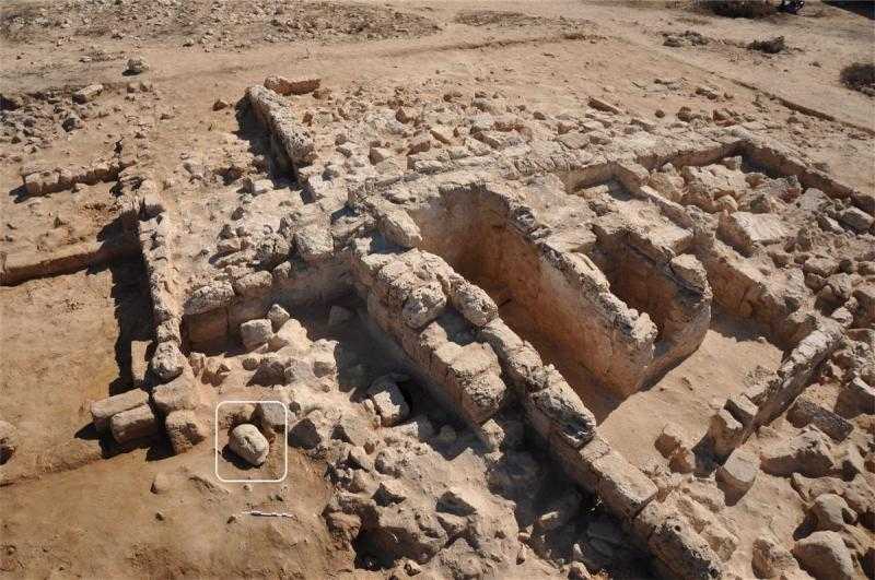 الكشف عن رأس بطلمي من القرن السابع الميلادي بمنطقة تابوزيرس ماجنا بالإسكندرية