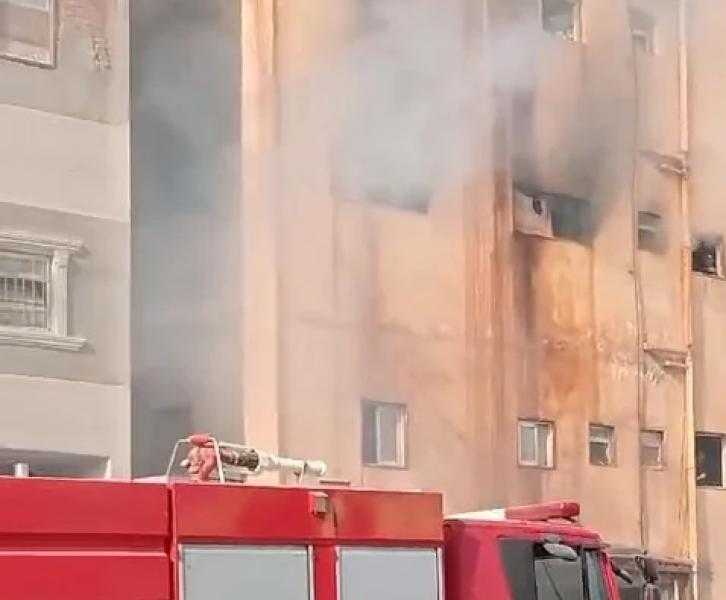 حريق بمصنع إلكترونيات فى الروبيكى و3 سيارات إطفاء تحاول السيطرة