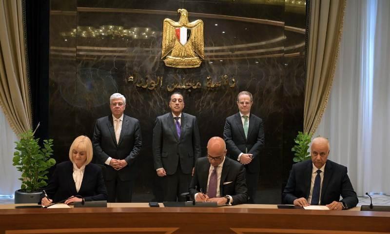 رئيس الوزراء يشهد توقيع مذكرة تفاهم لتأسيس حرم رائد لجامعة إكستر البريطانية في مصر