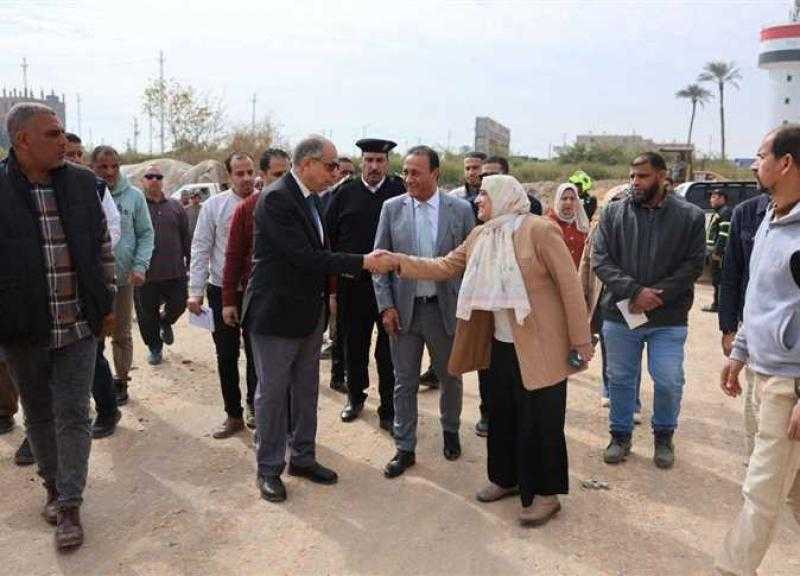 محافظ المنيا يتفقد الأراضي غير المستغلة لإدراجها ضمن خطة تنموية شاملة