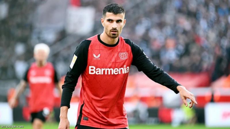 مارتن تيرير لاعب باير ليفركوزن يغيب لنهاية الموسم بسبب الإصابة