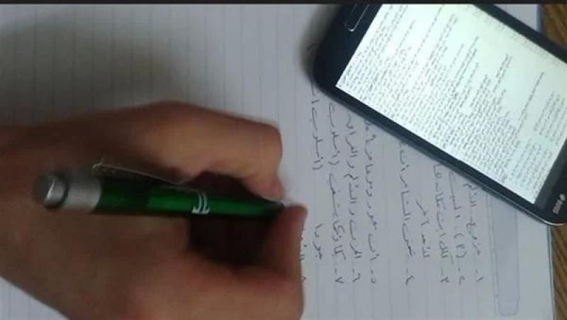 صفحات الغش تنشر أسئلة امتحان مادة العربى للشهادة الإعدادية بالقاهرة