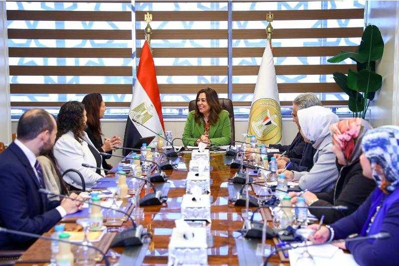 وزيرة التنمية المحلية تبحث مع الرئيس التنفيذي لهيئة فولبرايت مصر مجالات التعاون المشترك بين الجانبين
