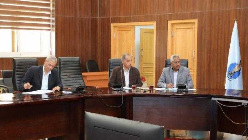 محافظ البحر الأحمر: منح تيسيرات جديدة للمواطنين والمستثمرين لسداد مستحقات الأراضي