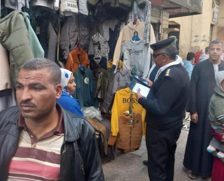 حملة لرفع الإشغالات بوسط مدينة الأقصر