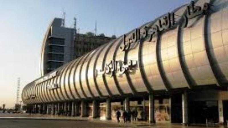 تجديد حبس موظف بتهمة محاولة تهريب مبالغ مالية عبر مطار القاهرة 15 يوما
