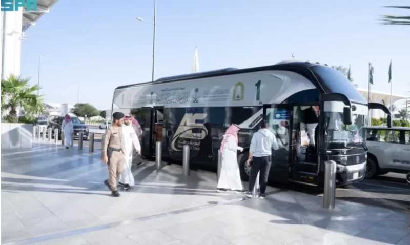 بدء توافد الدفعة الثالثة من ضيوف برنامج خادم الحرمين الشريفين للعمرة والزيارة للمدينة المنورة