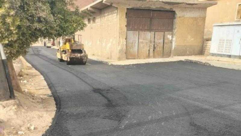 محافظ المنيا يتابع مشروعات رصف الطرق ورفع كفاءة الشوارع