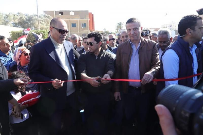 بحضور وزير الزراعة والعمل.. وزير الرياضة يتفقد مركز شباب الفتح بمدينة رأس غارب