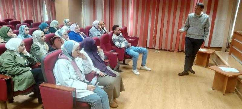 فرع التأمين الصحي بالقليوبية ينظم سلسلة من البرامج التدريبية للصيادلة