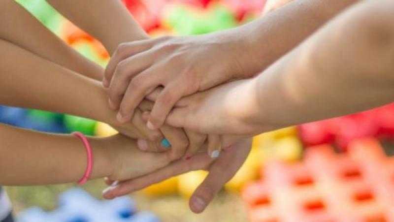 حملة أصحابي: دورات تدريبية لتعزيز التعاون الاجتماعي بين الأطفال