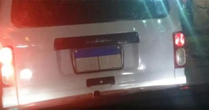 القبض على قائد سيارة لقيامه بطمس لوحاتها المعدنية حال سيره بنفق الملك الصالح بمصر القديمة