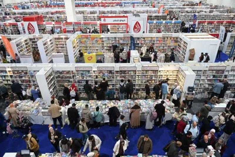 إقبال كبير على ورش قصور الثقافة للطفل بمعرض الكتاب