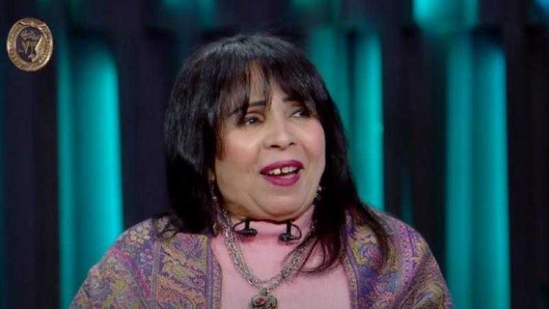 الشاعرة كوثر مصطفى: هناك ناس وثقت بهم وطعنوني وأشعر أنهم سرقوا مني الأمان