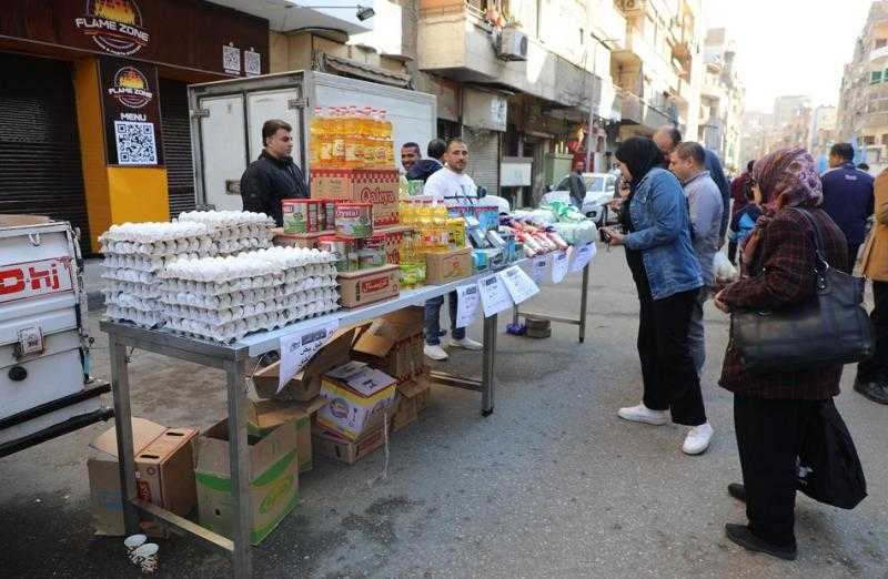 بتخفيضات 30%.. أسواق «اليوم الواحد» تنتشر في جميع المحافظات