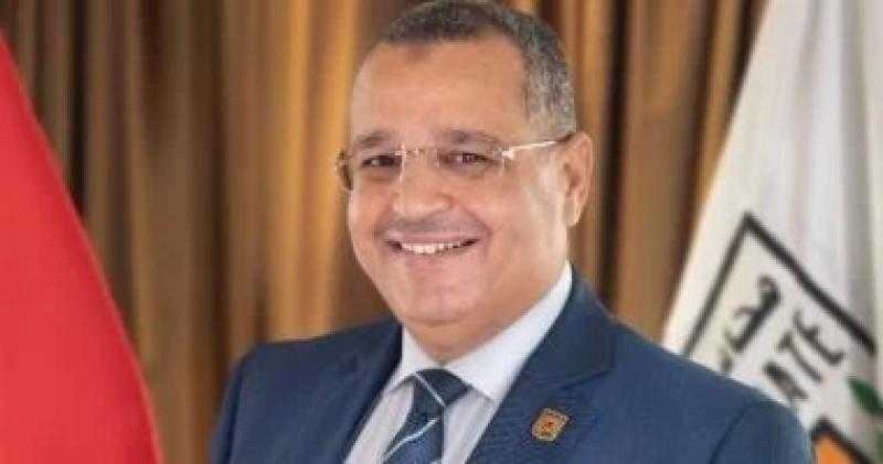 محافظ جنوب سيناء يستجيب لشكوى مواطنة ويأمر بإزالة لافتة حفاظًا على سلامة المواطنين