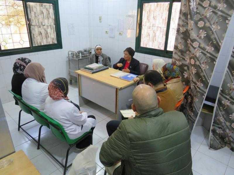 نائب وزير الصحة تتفقد وحدة طب أسرة سقارة بمحافظة الجيزة
