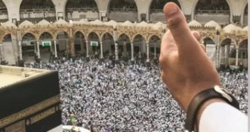 حكم الذهاب إلى الحج بتأشيرة عمل.. أمين الفتوى يوضح الرأى الشرعى