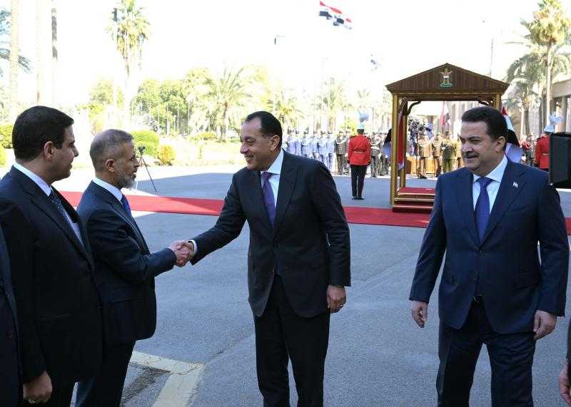 رئيس الوزراء يصل بغداد لرئاسة وفد مصر باجتماعات اللجنة العليا المصرية العراقية المشتركة
