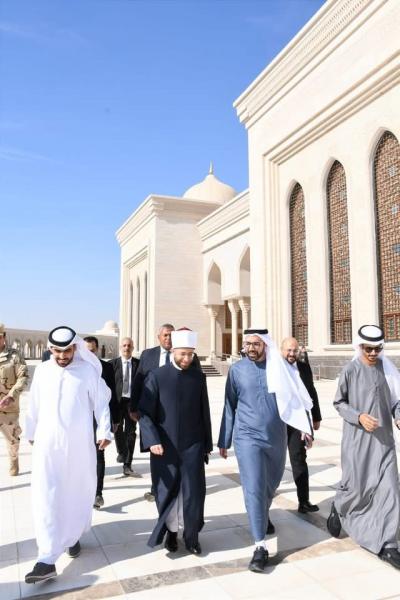 وزير الأوقاف يستقبل مدير جامعة محمد بن زايد ورئيس مركز جامع الشيخ زايد في إندونيسيا بمسجد مصر