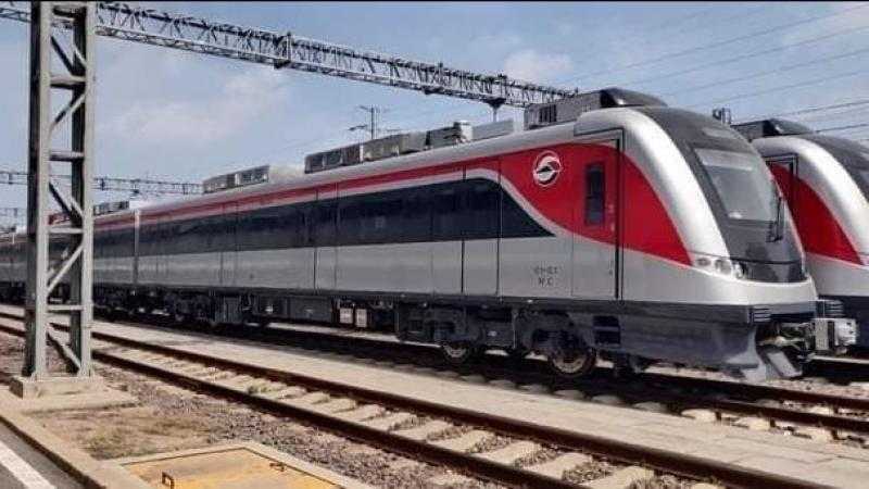 غدا.. القطار الكهربائي الخفيف يطلق رحلات بدون توقف