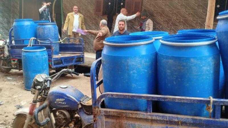 ضبط مصنع غير مرخص لإنتاج ألبان غير صالحة للاستهلاك الآدمي بالقوصية