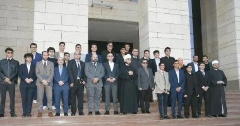 وزير الأوقاف يستقبل طلاب مدرسة القديس بولس الفرير بشبرا