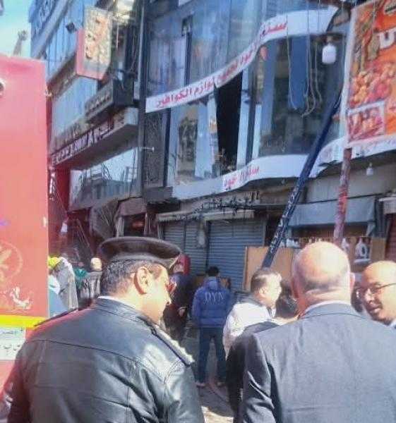 الحماية المدنية تسيطر على حريق مول فى الموسكى.. وآخر في فندق صغير بإدفو