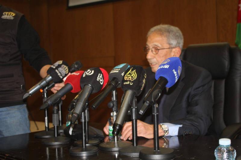 خط أحمر