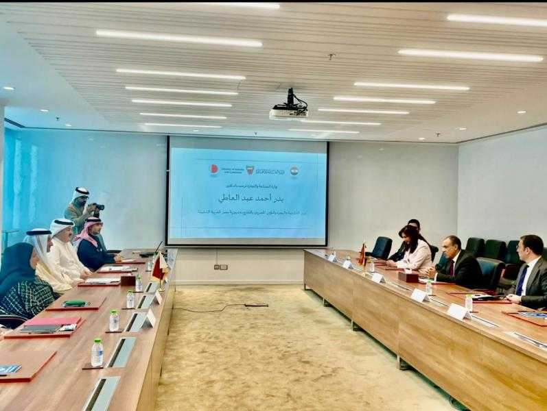 وزير الخارجية يؤكد حرص الحكومة المصرية بكافة مؤسساتها على توفير بيئة الأعمال المناسبة للاستثمار