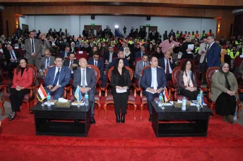 وزيرة التضامن تشهد إعلان نتائج برنامج الحماية من المخدرات بالمناطق المطورة ”بديلة العشوائيات”