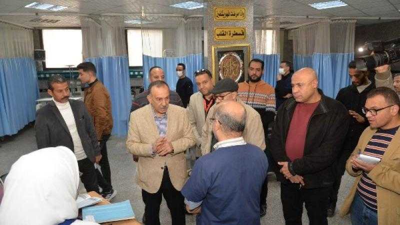 محافظ أسيوط يتابع سير العمل بمستشفى ”الشاملة” للاطمئنان على الخدمات