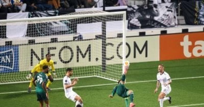 الأهلى يتقدم على السد 2 - 1 فى الشوط الأول بنخبة دورى أبطال آسيا
