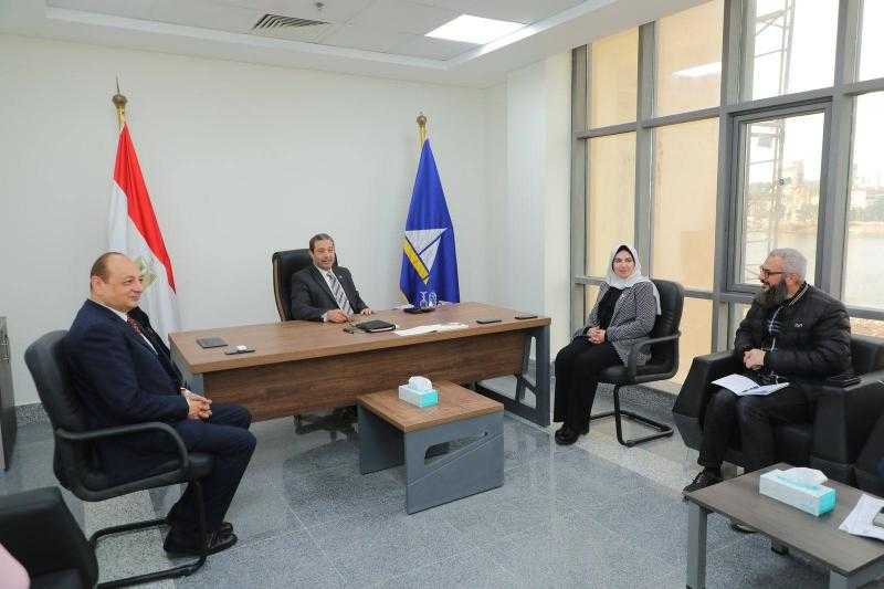 محافظ دمياط يتابع تنفيذ المشروعات التنموية.. أبرزها تطوير طريق شطا واللسان برأس البر