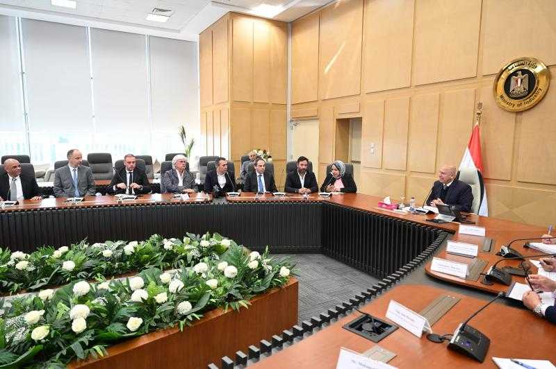 نائب رئيس الوزراء يبحث فرص الاستثمار مع 9 شركات تركية فى عدة مجالات
