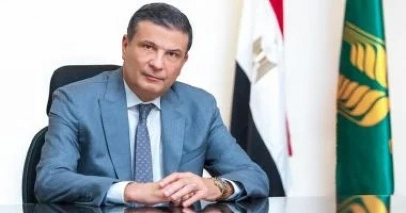 وزير الزراعة يغادر إلى برلين لحضور ”فروت لوجستيكا 2025”