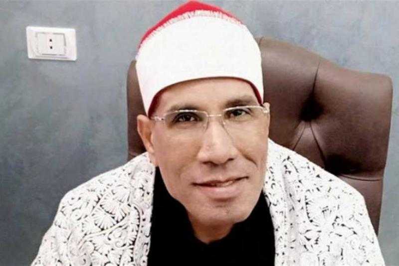 رد ناري من نقيب القراء على أزمة الشيخ الطاروطي