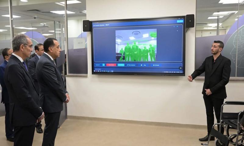 رئيس الوزراء يستكمل زيارته لمدينة المعرفة بتفقد الأكاديمية الوطنية لتكنولوجيا المعلومات للأشخاص ذوى الإعاقة